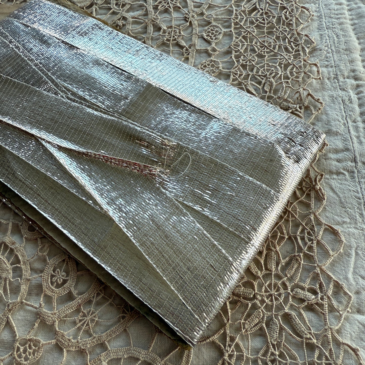 1930s Deadstock Lamé Trim