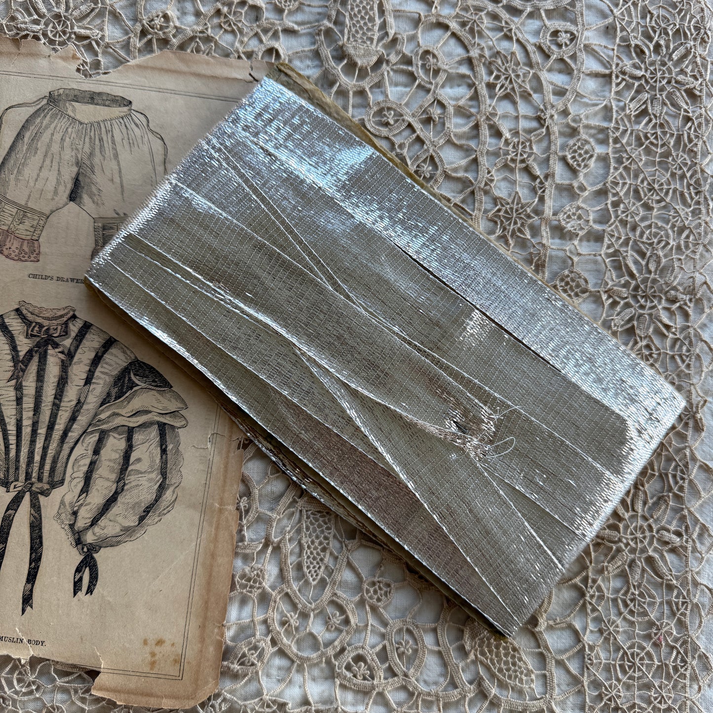 1930s Deadstock Lamé Trim